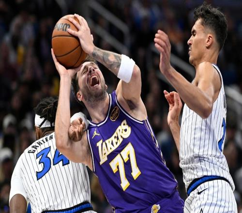 下半場13中2+三分7中0夢游！肯納德絕殺拯救東皇：延續(xù)30+紀(jì)錄