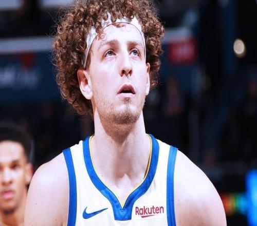 庫明加戰(zhàn)舊主9中1，麥科勒姆23+5水貨狀元17分，老鷹雙殺勇士