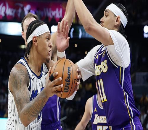 簡直是被湖人各種打爆！魔術絕對核心的表現(xiàn)又開始毒瘤化了