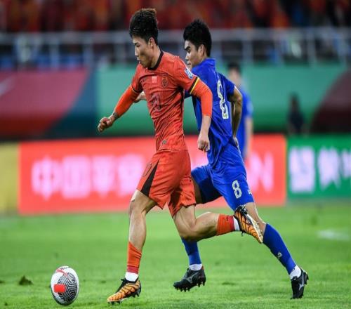 一场0：4让泰山队付出沉重代价遭当头一棒下轮取胜大连英博悬了