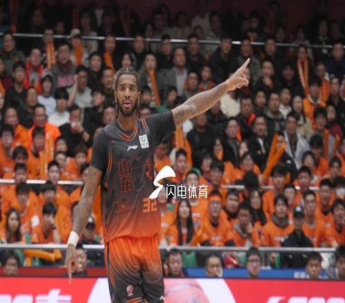 山東高速男籃出征四川，克里斯受傷缺陣預(yù)計缺席三周