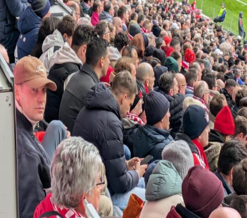 記者：諾伊爾現場觀戰(zhàn)拜仁vs柏林聯合，其將在國際比賽日后回歸