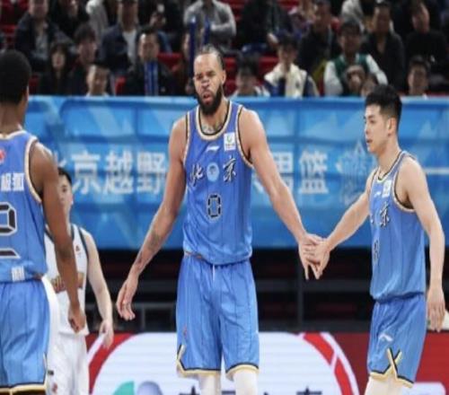 記者：首鋼想找高水平外援但不想拿錢砸冠軍，不利于聯(lián)賽發(fā)展