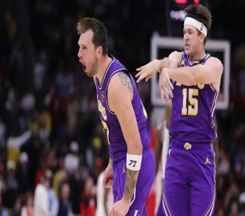 肯納德爆發(fā)！湖人105104險(xiǎn)勝魔術(shù)，東契奇里夫斯雙核撐場太頂了