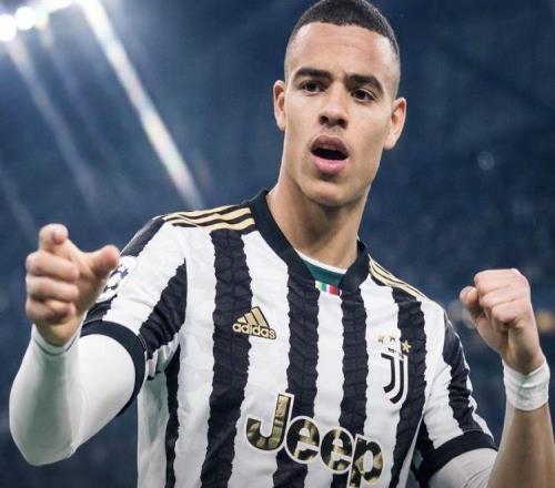 曝青木已同意轉(zhuǎn)會(huì)尤文，曼聯(lián)賺分成幾成定局！若轉(zhuǎn)會(huì)西甲可獲更多