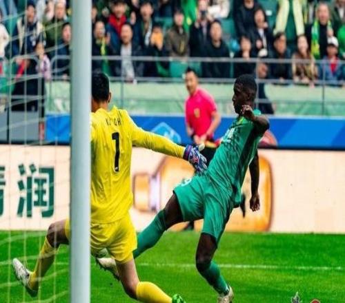 “京滬大戰(zhàn)”創(chuàng)新工體上座率紀錄北京國安戰(zhàn)平上海申花