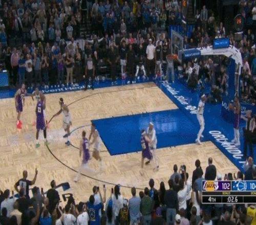 雷迪克化身战术大师两次布置铸就肯纳德三分绝杀