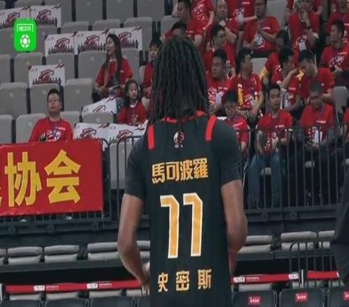 深圳11486大勝天津喜迎4連勝，史密斯23+5+5，王浩然20分