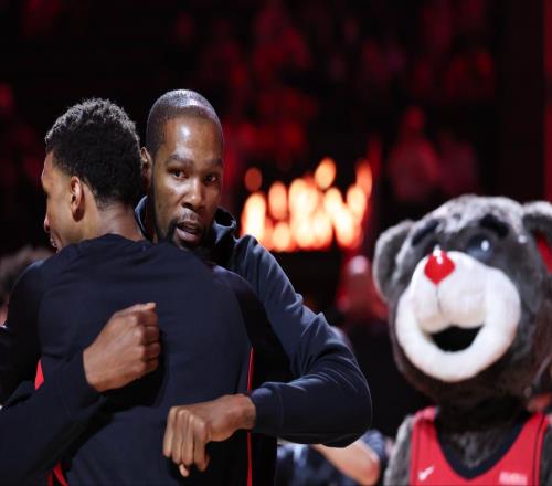 伊森純純臥底，小謝阿門瘋狂拯救，KD超越喬丹生涯夜榮升第五