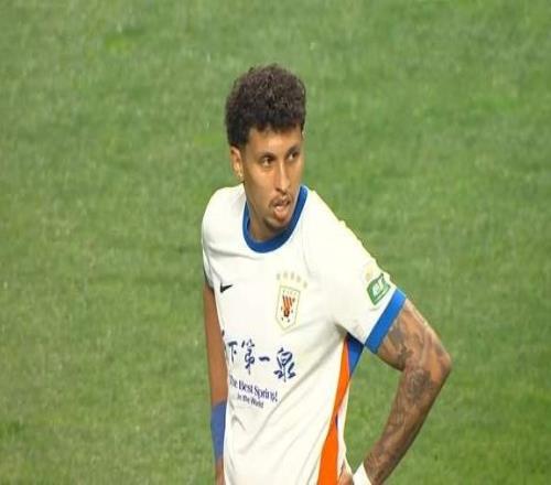 韓鵬浪費陣容深度，落后上后衛(wèi)泰山一套主力踢到底不敢換克雷桑