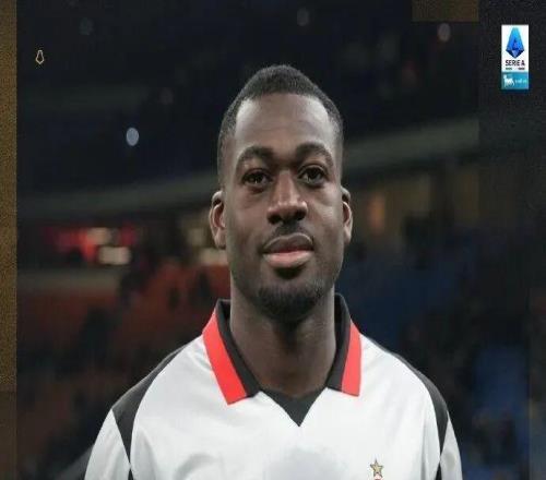 福法納丨當(dāng)選全場最佳球員