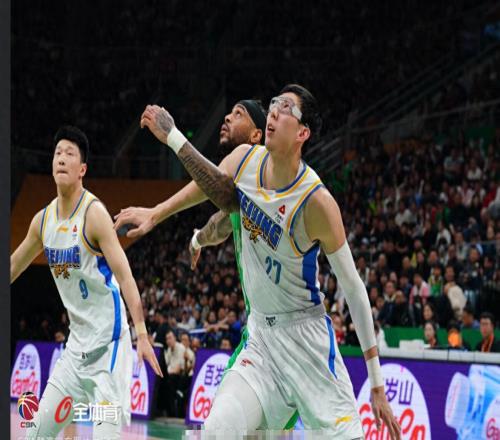 名气大有啥用打16分钟输16分，遭大莫完爆，球迷：北京冠军没了