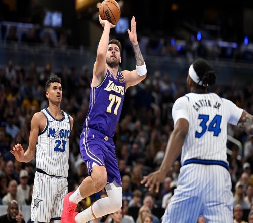 至少連續(xù)9場40+有多難NBA僅3人達(dá)成，喬丹無緣第一