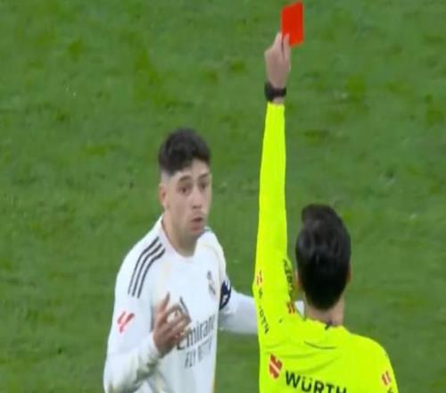 西甲178場馬德里德比52張紅牌，為聯(lián)賽歷史紅牌第二多的比賽