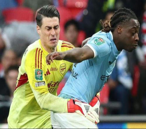 拒絕下場(chǎng)+罰丟點(diǎn)球+送禮，凱帕聯(lián)賽杯決賽多次搶占頭條