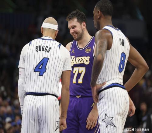 臥槽！東契奇技犯，背后有人說謊了！