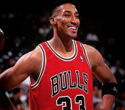 小前鋒的終極進化史：從皮蓬到詹姆斯，誰才是歷史第一