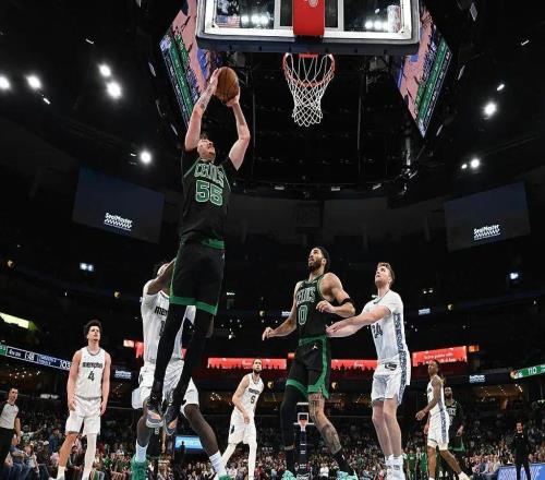 終于贏了！整整20年啊，魔咒一夜清零，森林狼終結18連敗