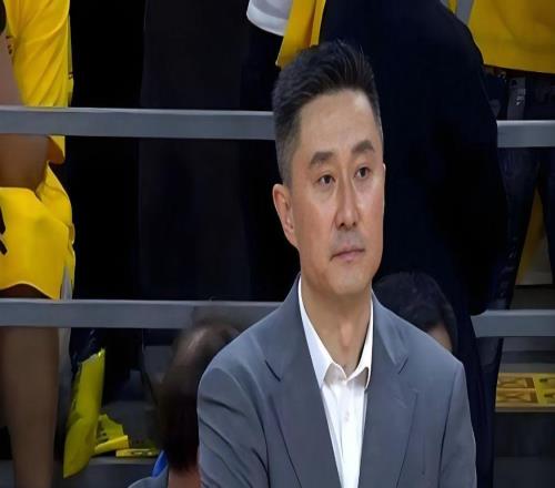 5投4中！在場(chǎng)贏23分，廣東隊(duì)棄將打出高水平：杜鋒不該放棄他