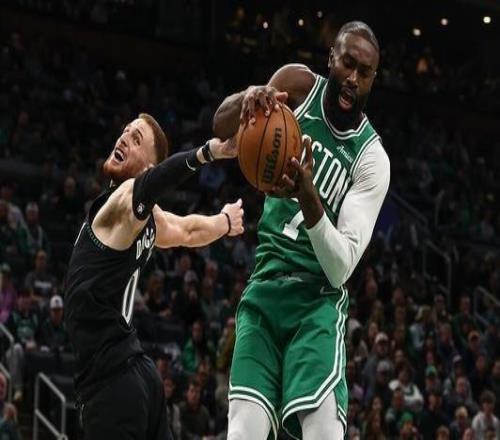 布朗：我們沒(méi)能匹配上森林狼的強(qiáng)度沒(méi)打出凱爾特人式的籃球