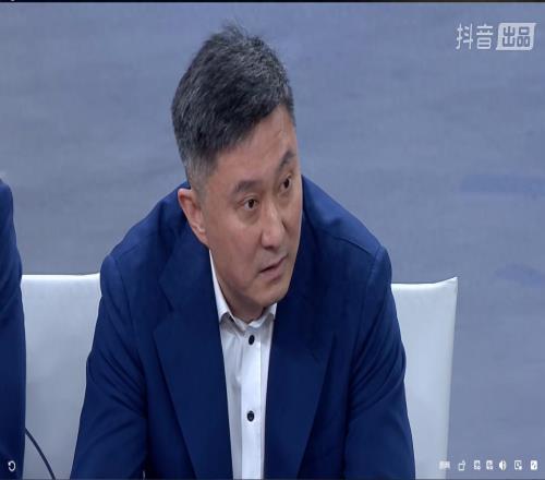 廣東慘敗揪出最大禍首！大輸籃板26個，是他拒絕簽高大外援坑球隊