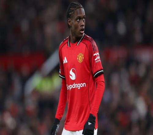 曼晚：曼聯(lián)18歲小將曼塔托腳踝受傷，賽季報(bào)銷