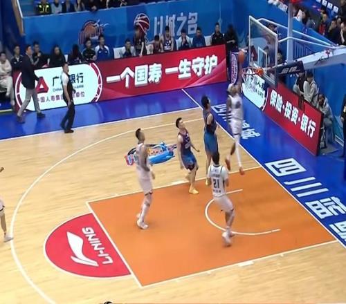 勝不足喜，仍需警惕！5人得分上雙，山東33分大勝四川