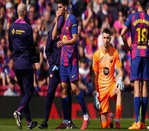 世體：比賽中拉菲讓霍安暫停比賽，隊醫(yī)進場時前者趁機換了鞋