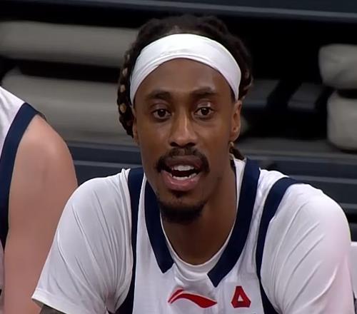 輸給上海16分！揪出1個表現(xiàn)最差之人，8中1，坑慘了廣東隊