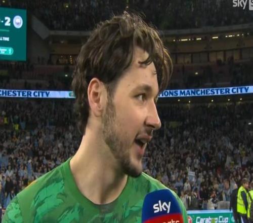 特拉福德：赢得奖杯是梦想成真对我来说这个赛季真的很艰难