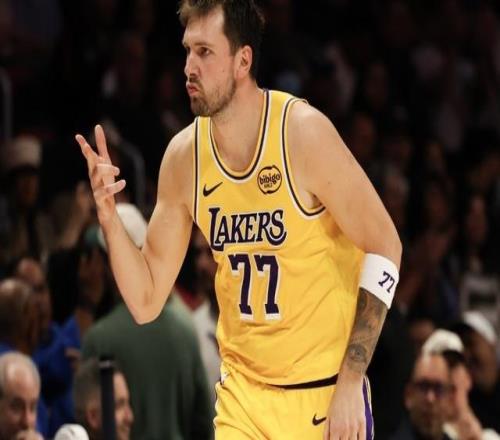 湖人9连胜被终结的背后：数据刷子东契奇，能成为争冠核心吗