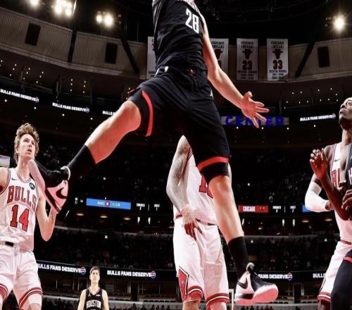 差距不小，火箭三分41中11&替補僅9分，公牛38中19&替補53分