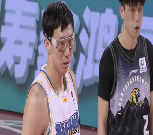 遭吉林爆冷，比周琦罰球8中0更糟心的，是搶洋助教戰(zhàn)術(shù)板的許利民