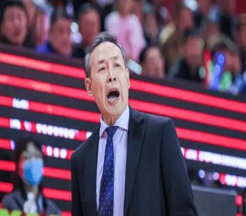 输吉林发布会！许利民不满罚球与防守，谈最后一攻甩锅赵睿！