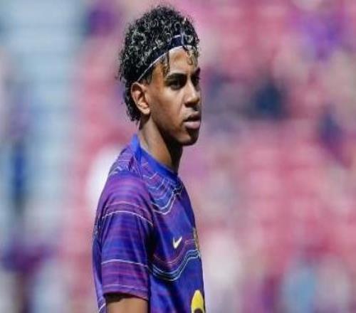 反轉(zhuǎn)記者：亞馬爾下場后抱怨與弗里克無關(guān)，他是對裁判不滿