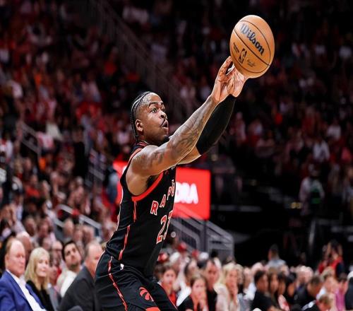 表現(xiàn)依然很不理想，猛龍后場新星在攻防兩端都被太陽各種打爆了