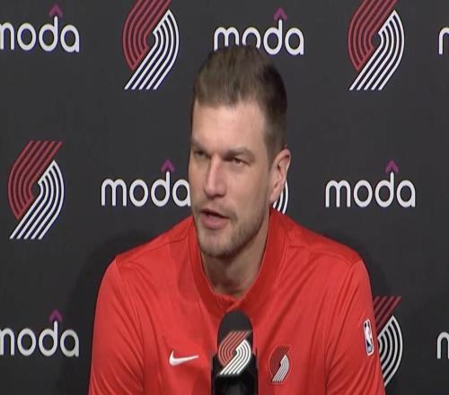 斯普利特：今晚有意安排楊瀚森在頂弧組織，他的進(jìn)步有目共睹