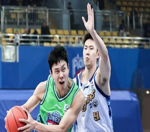 胡金秋32分單節(jié)爆砍18分，塔克砍下三雙，浙江浙商證券收獲五連勝