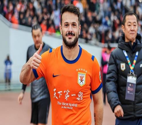 連續(xù)3輪0進(jìn)球！中超MVP一續(xù)約就狀態(tài)斷崖式下滑，山東泰山后悔嗎