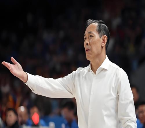 畫(huà)虎不成反類犬！許利民錯(cuò)信了1人，導(dǎo)致球隊(duì)滿盤皆輸