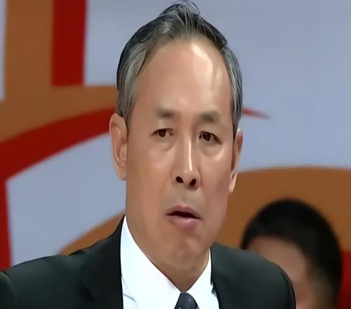 離大譜！周琦連續(xù)14罰不中，他怎么了