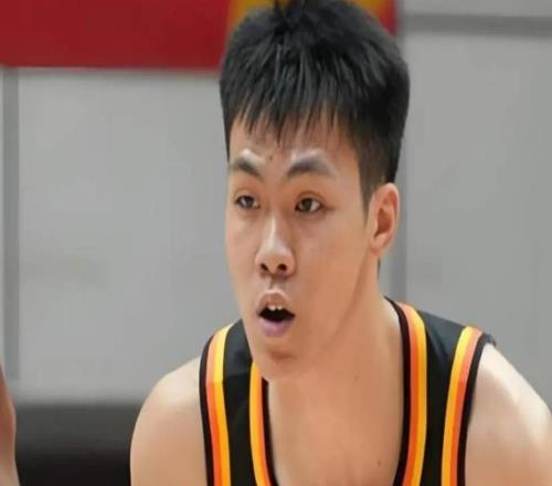 杜鋒學(xué)著點！深圳防龐崢麟就是上線包夾，這不是很簡單嗎