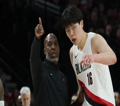 反轉(zhuǎn)！苦等153天，楊瀚森頭號(hào)恩師傳來(lái)新動(dòng)態(tài)，小楊終于熬出頭了