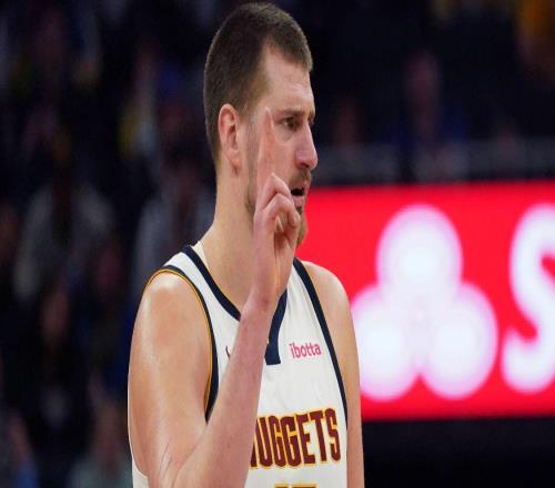 狂轟23+17+17送準絕殺，再創NBA歷史第一！MVP懸念又要被打回來了