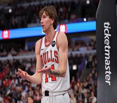 打爆了火箭的防線，公牛鋒線新星本賽季的進(jìn)步幅度相當(dāng)迅猛