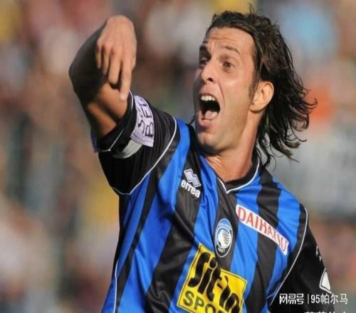 兩次卷入假球案，24歲踢意甲，29歲踢世界杯，38歲單賽季進球上雙