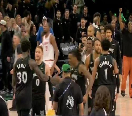 跌宕起伏，火箭加時(shí)130一度占優(yōu)，森林狼150逆轉(zhuǎn)創(chuàng)歷史紀(jì)錄