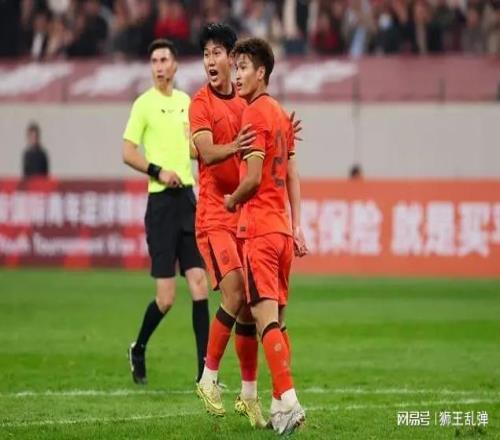國安球迷恐失望，麥麥提江并未受罰，執(zhí)哨中泰之戰(zhàn)顯示獲足協(xié)力挺