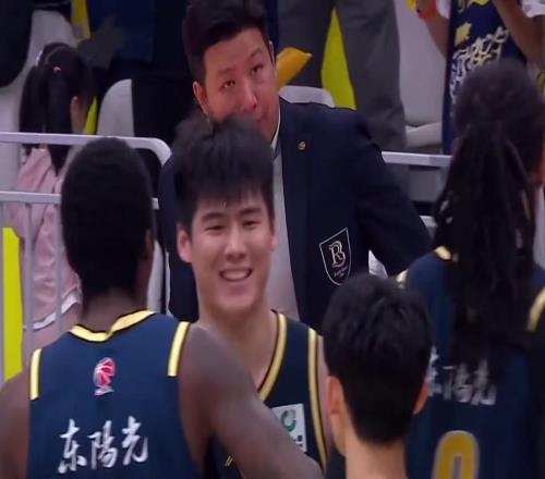 杜鋒終于開竅了！廣東隊(duì)被迫放棄麥考爾，國青得分王慘遭打壓！