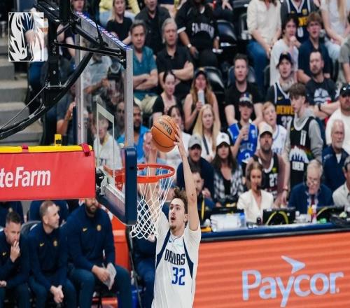 弗拉格本赛季第10次单场25+5+5，多于2025届其余新秀总和